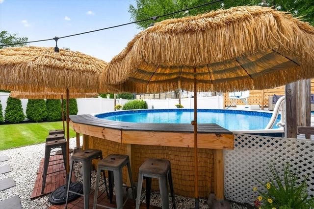 15 Donna Rd, Weymouth, MA 02190