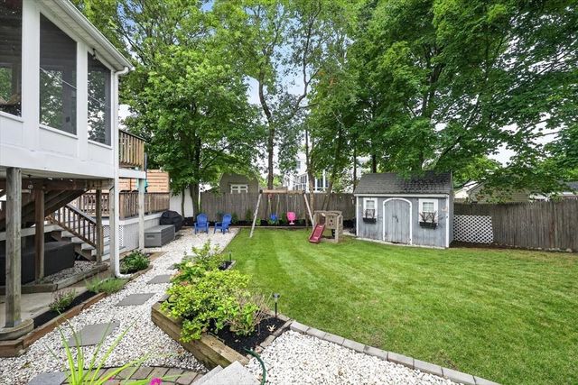 15 Donna Rd, Weymouth, MA 02190