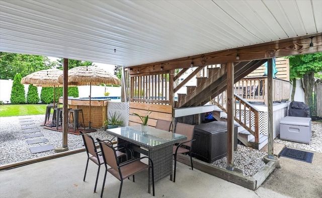 15 Donna Rd, Weymouth, MA 02190