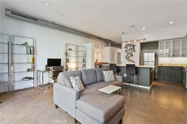 133 The Promenade N 319, Long Beach, CA 90802