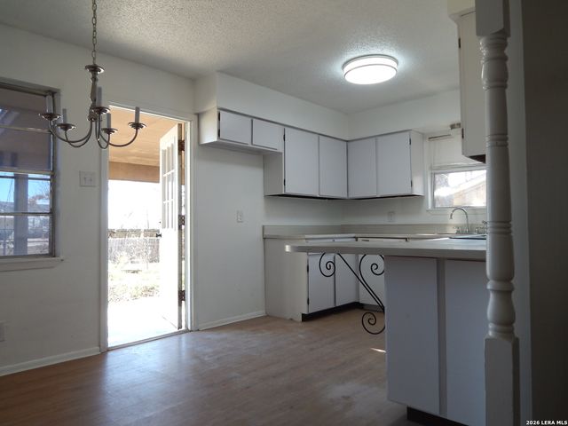 1506 Eichen Rd, New Braunfels, TX 78130