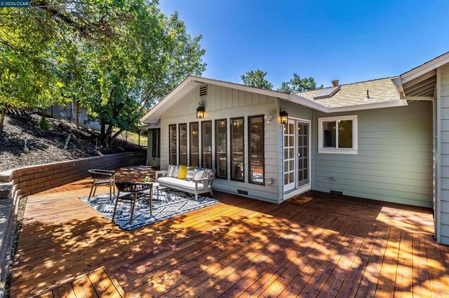 140 Summit Rd, Walnut Creek, CA 94598