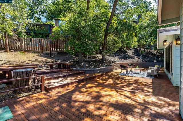 140 Summit Rd, Walnut Creek, CA 94598