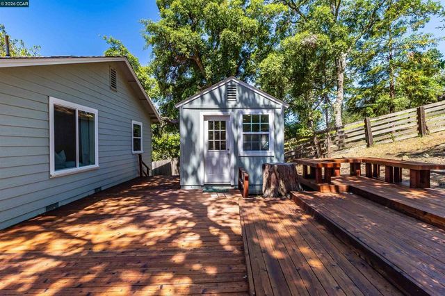 140 Summit Rd, Walnut Creek, CA 94598