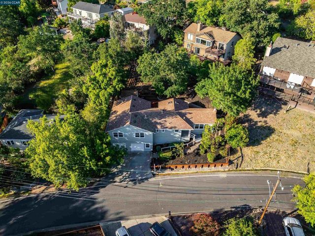140 Summit Rd, Walnut Creek, CA 94598