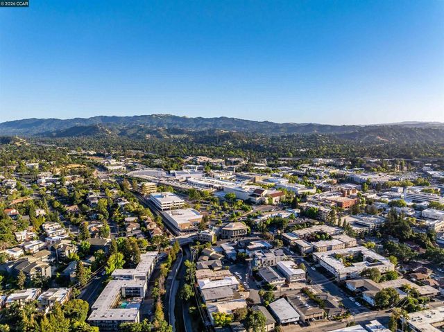 140 Summit Rd, Walnut Creek, CA 94598