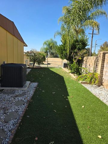 626 N Dearborn 192, Redlands, CA 92374