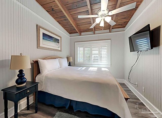 1215 Ariola Dr, Pensacola Beach, FL 32561