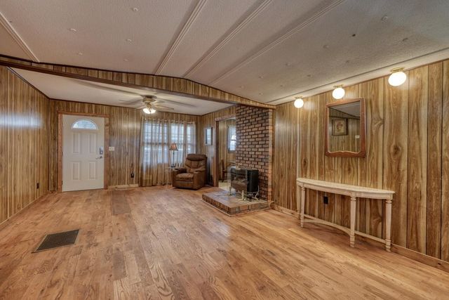 431 Clear Creek Rd, Ellijay, GA 30536