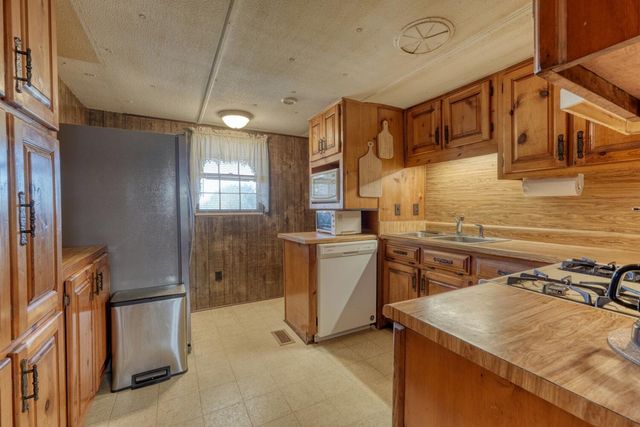 431 Clear Creek Rd, Ellijay, GA 30536