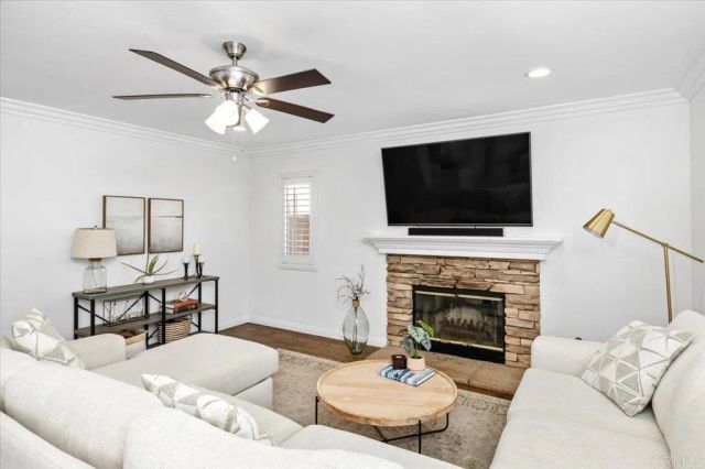 338 Spring Canyon Way, Oceanside, CA 92057