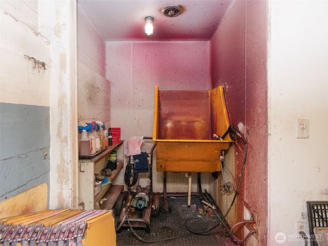 114 E Front Street, Port Angeles, WA 98362