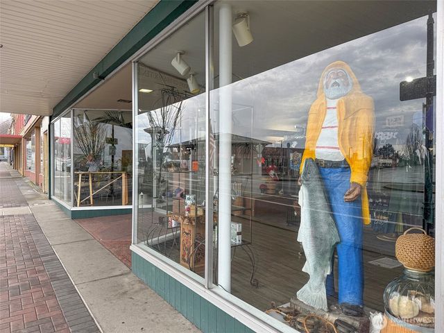 114 E Front Street, Port Angeles, WA 98362