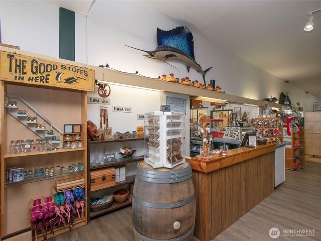 114 E Front Street, Port Angeles, WA 98362