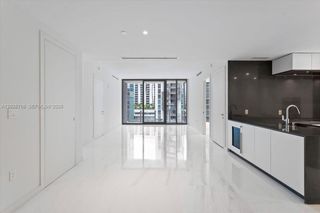 300 Biscayne Blvd Way 4609, Miami, FL 33131