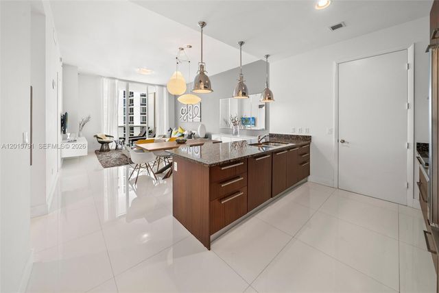 15901 Collins Ave 3302, Sunny Isles Beach, FL 33160