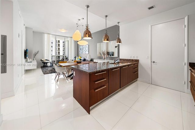 15901 Collins Ave 3302, Sunny Isles Beach, FL 33160