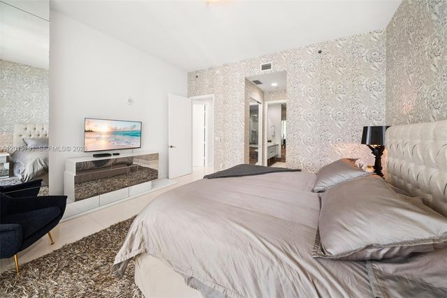 15901 Collins Ave 3302, Sunny Isles Beach, FL 33160