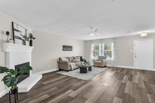 821 Mill Branch Drive, Garland, TX 75040