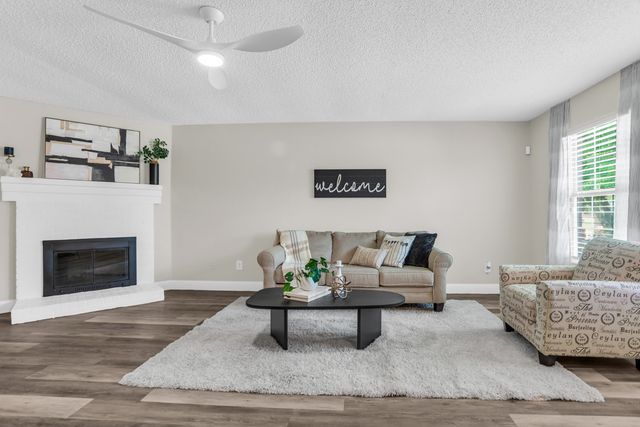 821 Mill Branch Drive, Garland, TX 75040