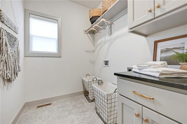 15348 W 161st Court, Olathe, KS 66062