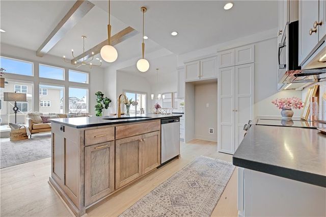 15348 W 161st Court, Olathe, KS 66062