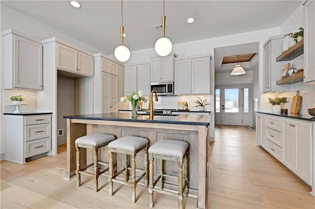 15348 W 161st Court, Olathe, KS 66062
