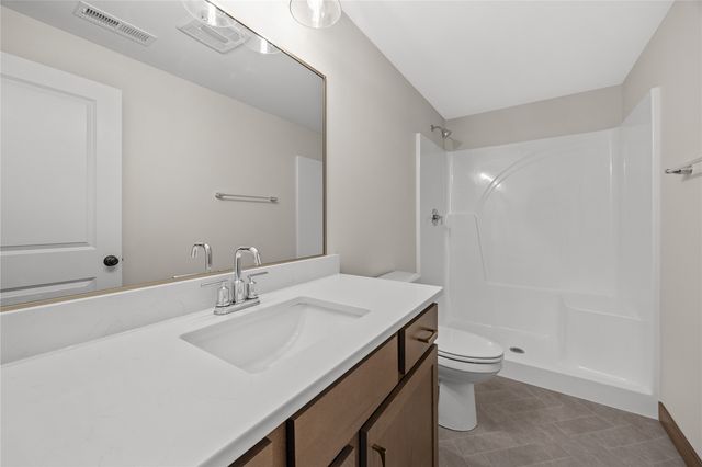 225 McCarran Avenue NE, Cedar Rapids, IA 52402