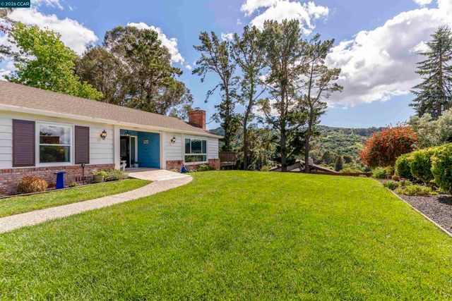 73 Pine Hill Dr, El Sobrante, CA 94803