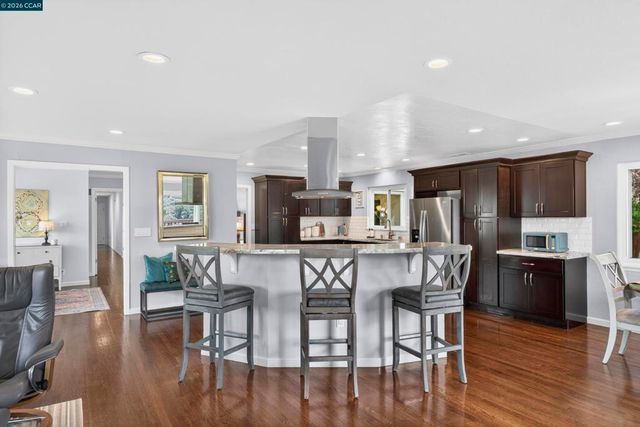 73 Pine Hill Dr, El Sobrante, CA 94803