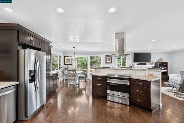 73 Pine Hill Dr, El Sobrante, CA 94803