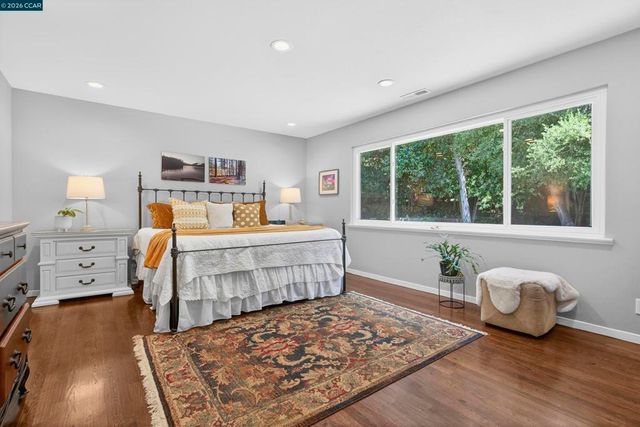 73 Pine Hill Dr, El Sobrante, CA 94803