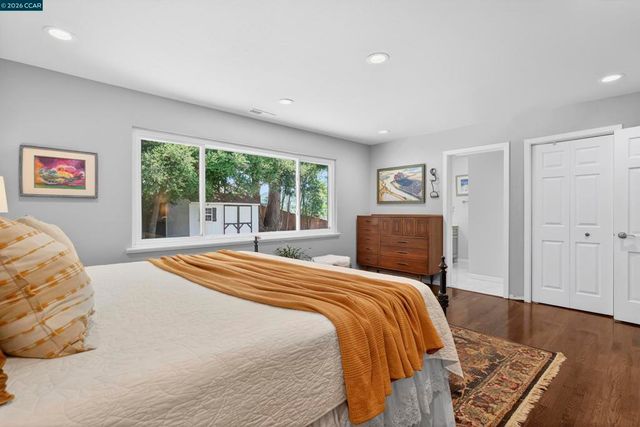 73 Pine Hill Dr, El Sobrante, CA 94803