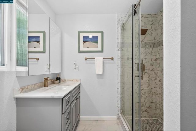 73 Pine Hill Dr, El Sobrante, CA 94803