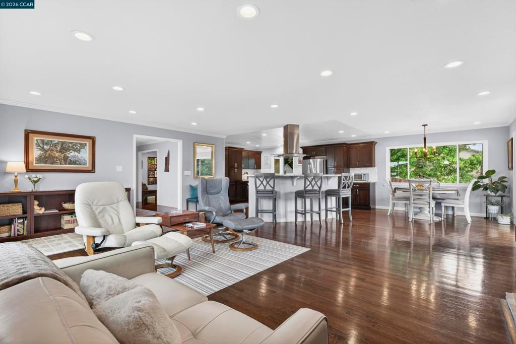 Image 20 of property listing at 73 Pine Hill Dr, El Sobrante, CA 94803