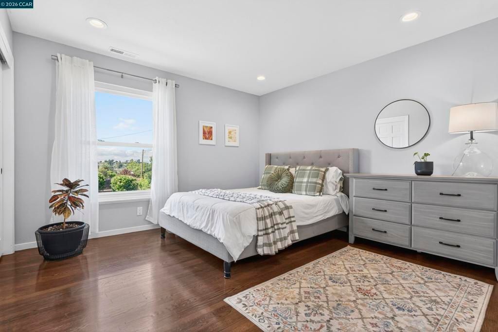 Image 38 of property listing at 73 Pine Hill Dr, El Sobrante, CA 94803