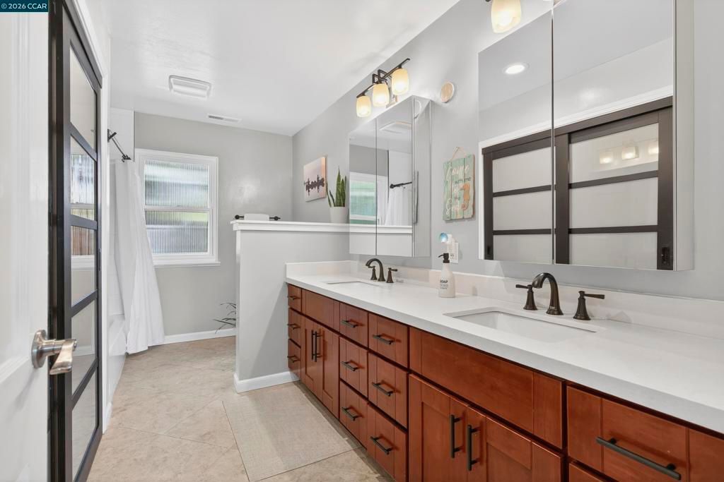 Image 39 of property listing at 73 Pine Hill Dr, El Sobrante, CA 94803