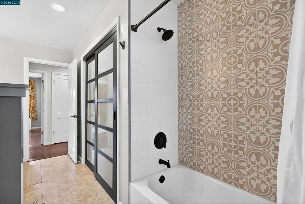 Image 40 of property listing at 73 Pine Hill Dr, El Sobrante, CA 94803