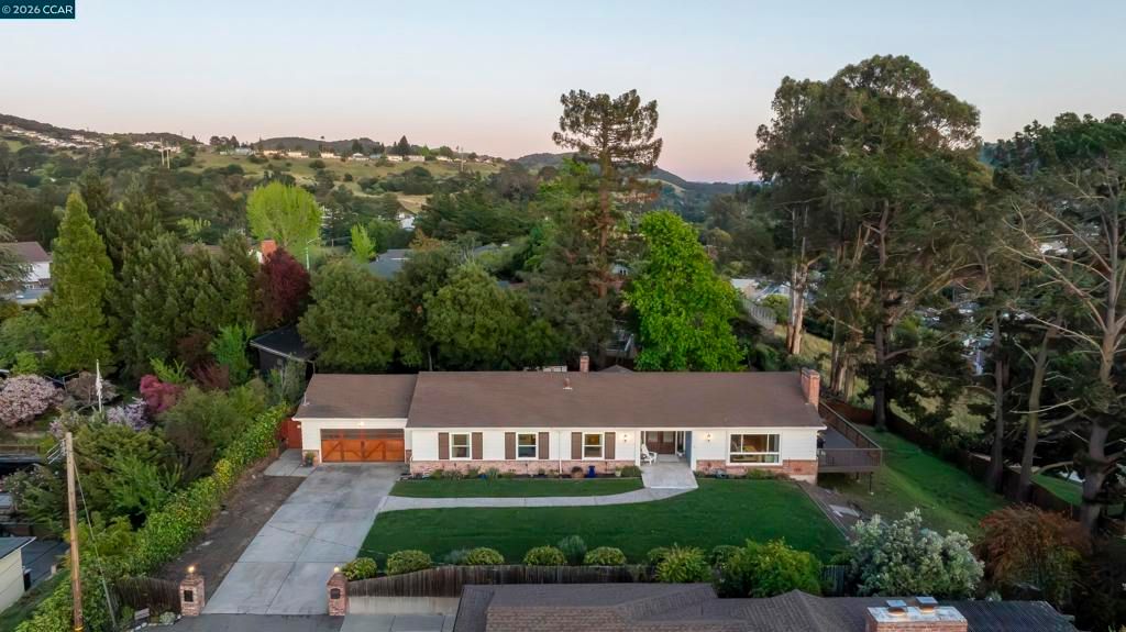 Image 5 of property listing at 73 Pine Hill Dr, El Sobrante, CA 94803