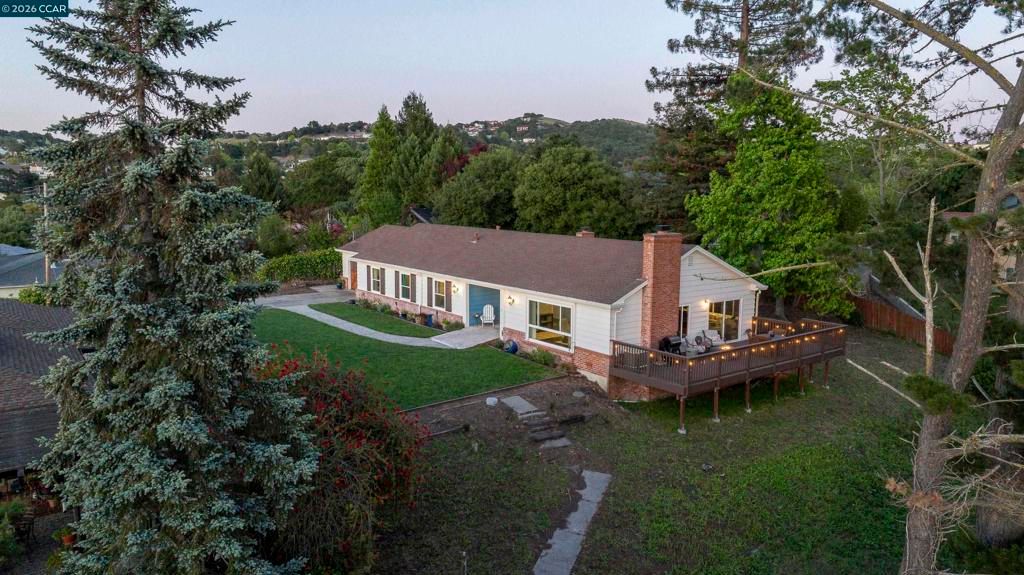 Image 7 of property listing at 73 Pine Hill Dr, El Sobrante, CA 94803