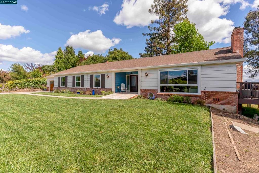 Image 8 of property listing at 73 Pine Hill Dr, El Sobrante, CA 94803