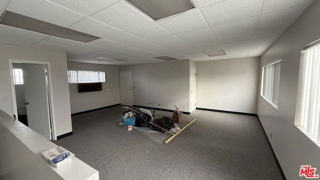 12621 Prairie Avenue, Hawthorne, CA 90250