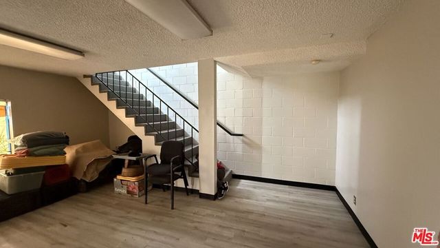 12621 Prairie Avenue, Hawthorne, CA 90250