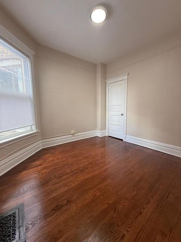 2451 W Jackson Boulevard, Chicago, IL 60612