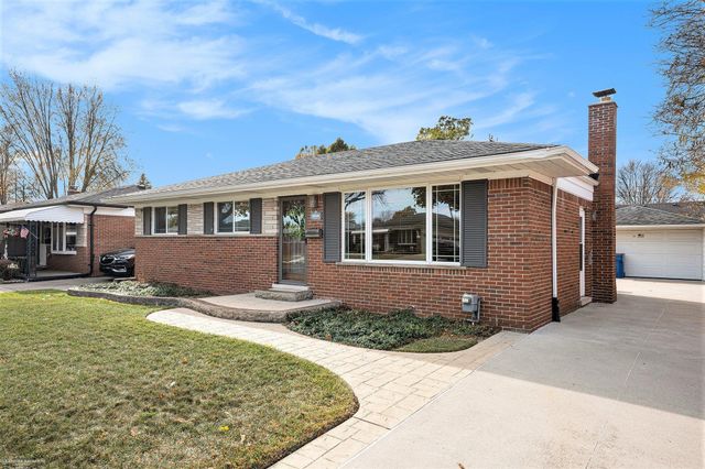 29649 Dover Avenue, Warren, MI 48088