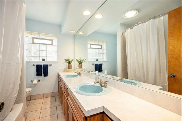 29649 Dover Avenue, Warren, MI 48088