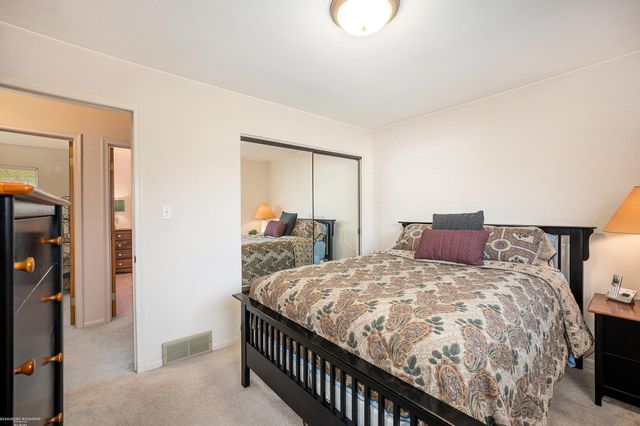 29649 Dover Avenue, Warren, MI 48088