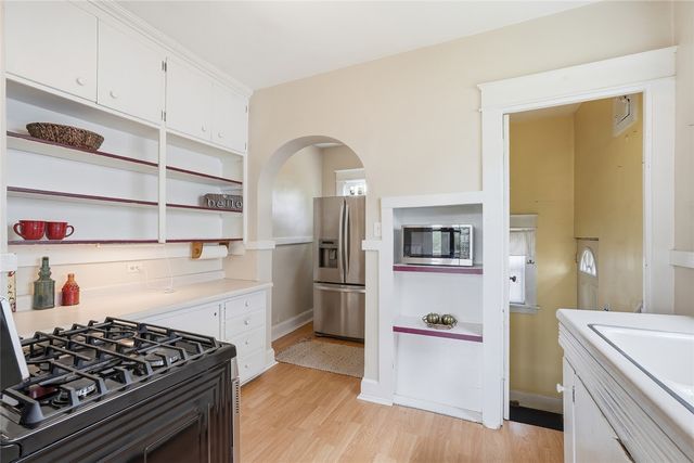 1614 J Avenue NE, Cedar Rapids, IA 52402
