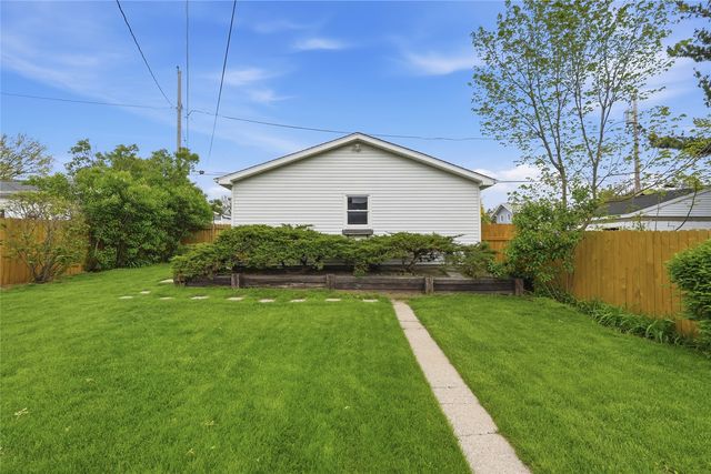 1614 J Avenue NE, Cedar Rapids, IA 52402