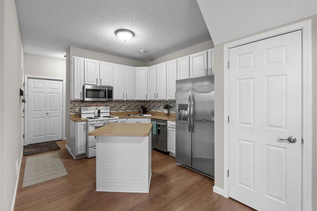 2504 Country View Drive, Northfield, MN 55057